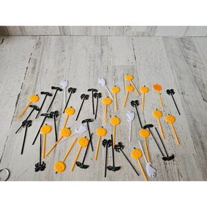 Vintage plastic cupcake cake Halloween pic pumpkin ghost‎ bat spider set of 45